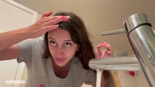 Cum on my face, milk and donuts!