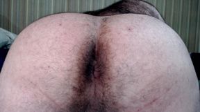 Bullmusclejoe Shows off His Arab Dark Brown Ass Crack