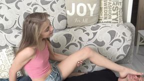 foot slaps femdom