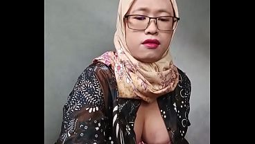 Asian Hijab Ladyboy Solo Masturbation