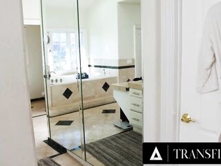 TRANSFIXED - Pervert Voyeur Caught Sniffing Boss' Wife Brittney Kade's Panty During the time that This babe's Showering!