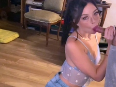 Brunette Teenage Blowjob babe
