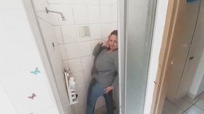 Jeans and Sweater Wetlook in the Shower