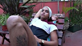 Giorgio is relaxing in a private courtyard when he starts playing with himself. Alejo offers to help out.