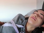 "Buenos días, estoy muy mojada, penetrame!" - Novia Caliente Fantasía POV