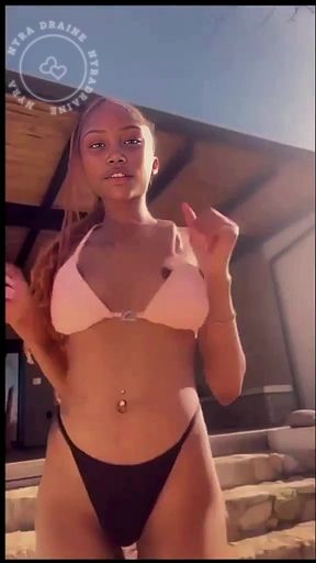 Kenyan Beauty Doing Striptease in South-africa