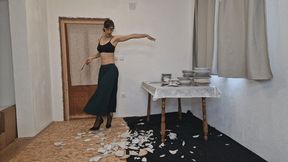 Strange Beautiful Plate Smash 1