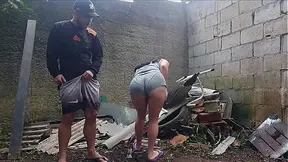 Eating a girl at a party, in the back of the farm