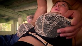 Sexy tattooed big boobs chick squirts at the end