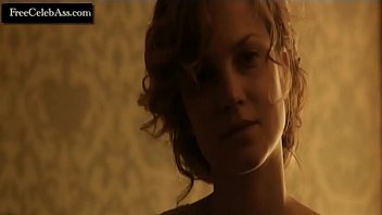 Sylvia Hoeks in Het Meisje en de Dood2012