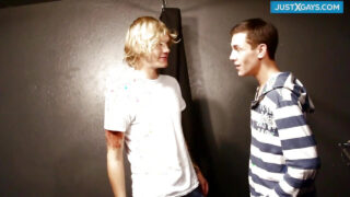 フェラチオ, 中出し, 射精, 生ハメ – 素人のタトゥーゲイ売春婦の巨根アナルファックの自家製クリップ