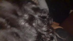 mi novia se la chupa a desconocidos en el gloryhole hasta que se vienen en su boca