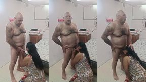 morena boa de cama tem 24 anos e gosta de fazer boquete no coroa