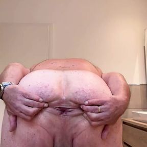 The fat gay pig shows himself naked for all those who want to get to it