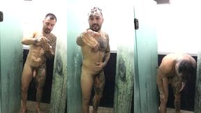 aquele banho depois de atender uma fa trans linda e produzir um conteudo top ? #allanguerragomes