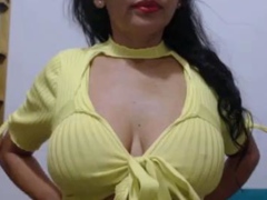 Big boobs milf masturbates with her dildo