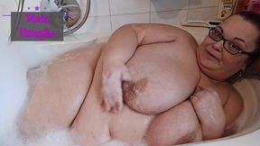 bathtub titty play with extra huge natural tits