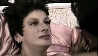 Il fratello scopa la MILF Sharon Mitchell nel culo