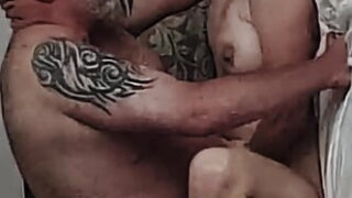 POV-Anal, selbstgemachter POV-Film einer rothaarigen russischen MILF-Hure beim Arschfick