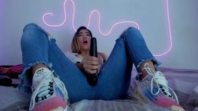 Sexy Blonde Having an Amazing Orgasm with Her Vibrator and Squirting in Her Blue Jeans