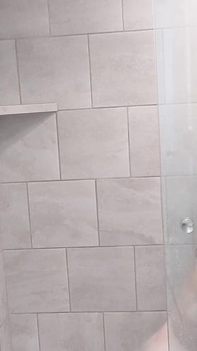 The hotel shower