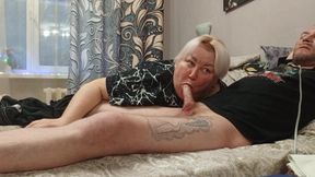 Evening Blowjob From Stepmom and Cum Swallowing