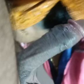 A sales girl in Kochi sucks her boyfriend&#039;s cock in her mouth