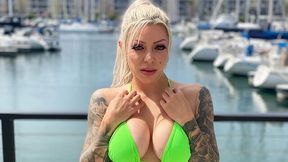 Good white model Karma RX knows how to give a sweet blowjob