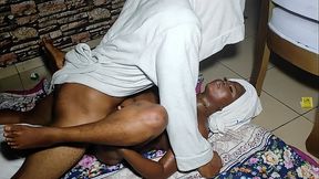 Newly married couples enjoy their honey moon