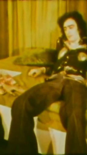 The Lesbians Suck Each Other