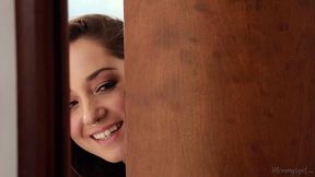 STOP, I'_m your stepmom! - Remy LaCroix, Ariella Ferrera