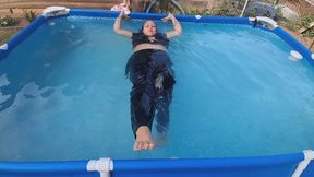 Wet & Shiny: Soaked Leather Pants & Cleavage in the Sun