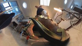 The VR360 ERER female giant trains the dwarves