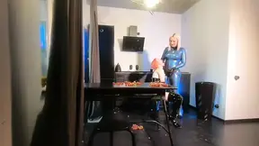 Strapon Lesbian and Latex Rubber Home Fun