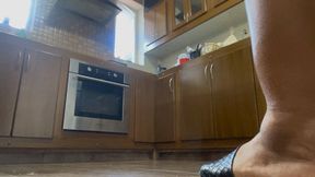 Balbina Big legs show Goddess in the Kitchen