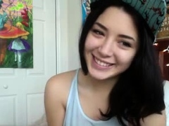 Amateur Webcam Teen Masturbates And Teases