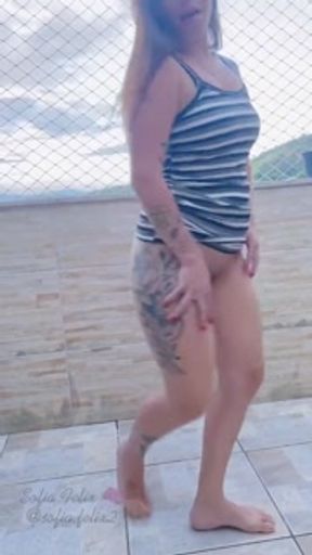 Hot cousin dancing without panties