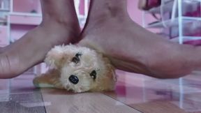 Crushing electric TOY dog Barefoot