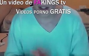 La ninfomana Cloe quiere follar con todos en First FAKings!