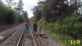 por tras das cameras do velinho fodeu a novinha - luara amaral - sandro lima - binho ted