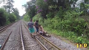 por tras das cameras do velinho fodeu a novinha - luara amaral - sandro lima - binho ted