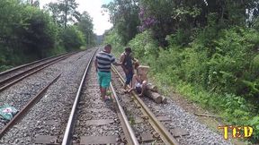 por tras das cameras do velinho fodeu a novinha - luara amaral - sandro lima - binho ted