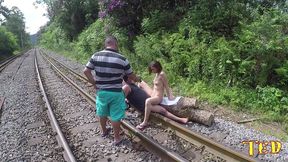 por tras das cameras do velinho fodeu a novinha - luara amaral - sandro lima - binho ted