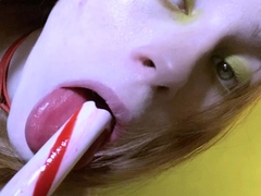Amateur brunette ariana marie solo toying