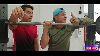 Gabriel Hot PRIMOSHOT ATACA NA ACADEMIA  ,V&Iacute_DEO COMPLETO NO RED