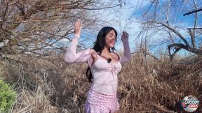 GROOBYGIRLS - Avery Lust Is In The Wild Relax Moment