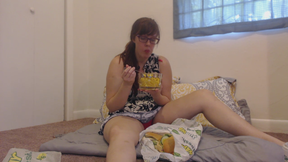 Extreme Feederism: Devouring my Foot long