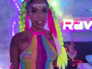 Alix Avery Grinds On Richard Glaze And Takes Each Inch Of His Dong!