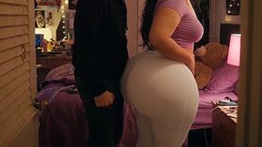 Big Ass Girl in Tight White Leggings Gets Pressed by Stranger in Her Room