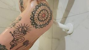 comme j aime me filmer dans ma baignoire pour un fan qui adore ca et toi tu ...